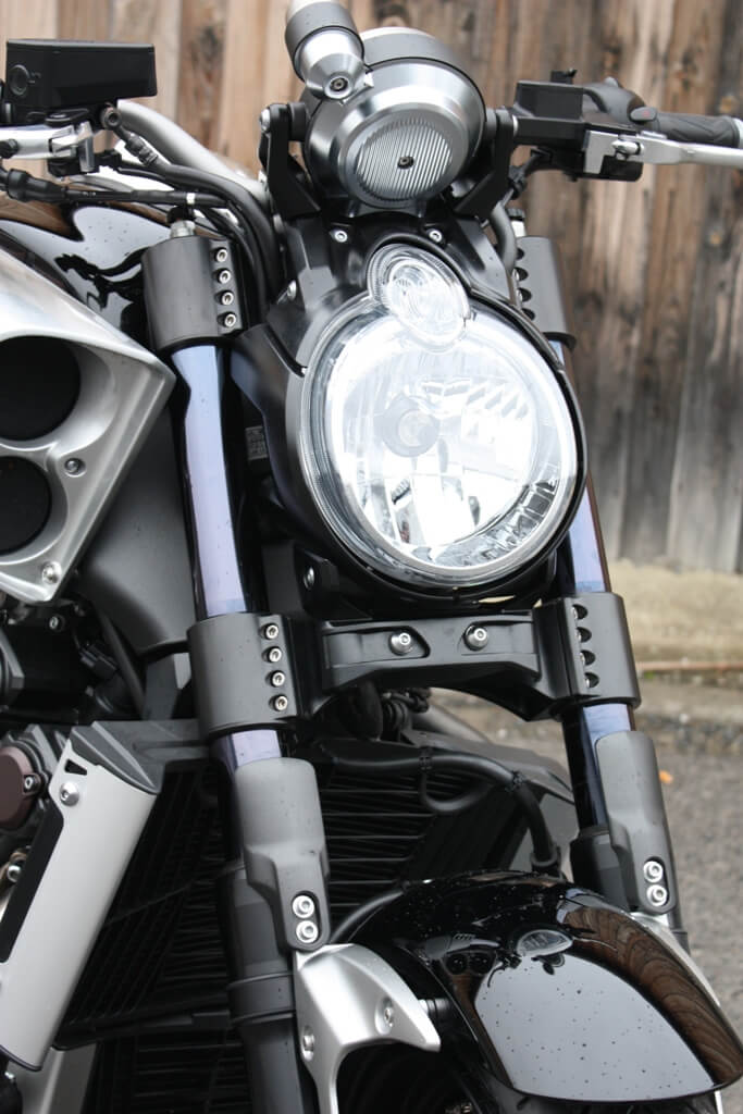 Triple clamp kit V-Max (from 2009)